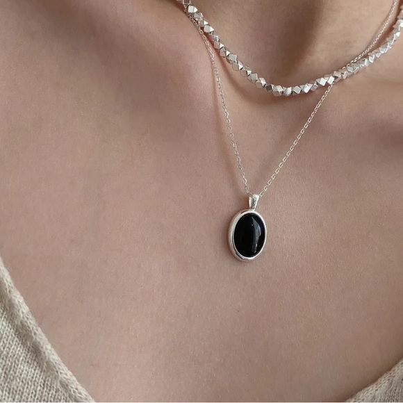 Black onyx necklace - Picture 3 of 3